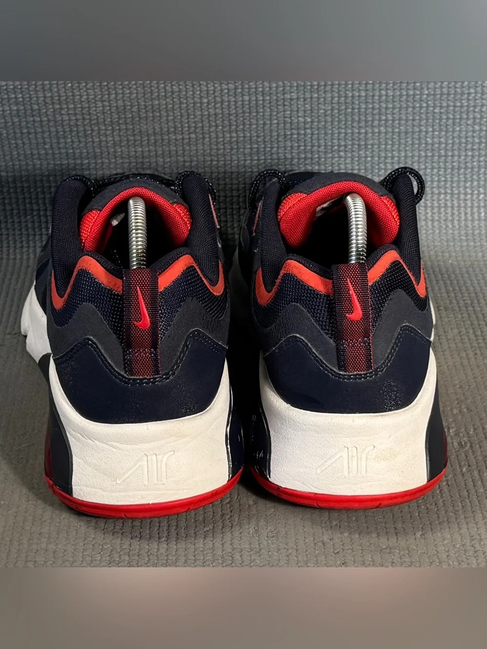 Nike Air Max 200 'Obsidian University Red' Shoes AQ2568-402 Men’s Size‎ 11.5